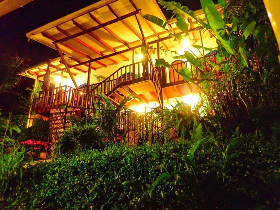 Orosi Lodge Exteriér fotografie